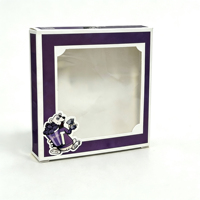 Boîte cadeau en carton écologique personnalisée avec fenêtre transparente, design auto-érectible, motifs de dessins animés mats pour l'emballage de poupées