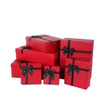 Boîte cadeau vide en papier d'art biodégradable avec couvercle et fond carrés, motif papillon en relief, pour anniversaire ou événementiel