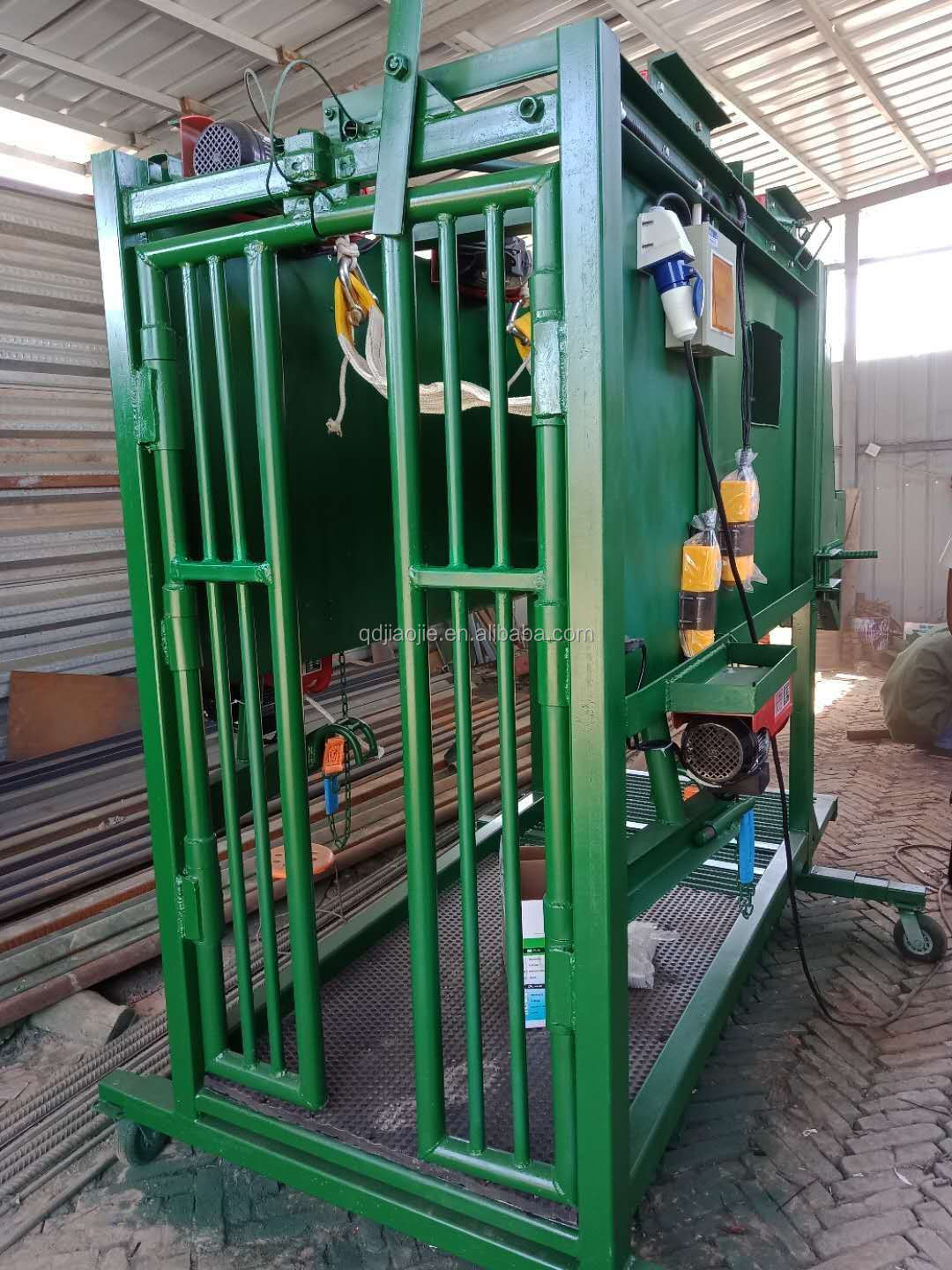 Станок для обрезки копыт коров, модель A