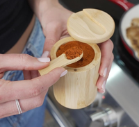 Ensemble de boîtes à épices rotatives à 360° en bambou naturel et écologique avec cuillères pour le rangement alimentaire