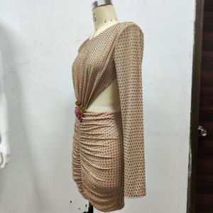 Robe de soirée plissée mince sexy de luxe Robes à volants 3D de couleur unie pour femmes - Product Image 3