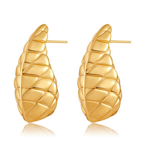 Moda 18K chapado en oro texturizado lágrima en forma de gota moda Stud pendiente latón Metal grueso Stud pendiente para mujer - Product Image 5