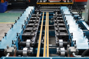 Bảng điều khiển khay phòng sạch bánh sandwich bảng điều khiển bên hồ sơ máy hoàn toàn tự động dây chuyền sản xuất gạch làm machineroll cũ - Product Image 6