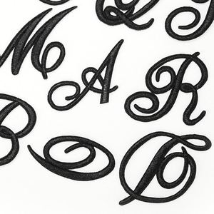 Patchs brodés thermocollants noirs en lettres anglaises cursives majuscules pour la décoration de chapeaux, sacs et livres - Product Image 5