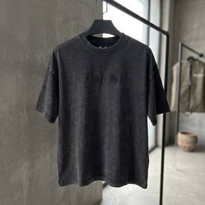 เสื้อยืดโอเวอร์ไซส์สีดำ ยูนิเซ็กซ์ ผ้าคอตตอน 100% หนัก 250 แกรม แบบวินเทจ ทอแน่น ซักแล้ว ทรงหลวม  ปักลาย  ฟอกสีแบบแอซิดวอช - Product Image 3
