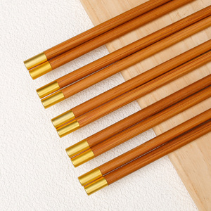 Palillos de madera maciza de alta calidad y estéticamente agradables para uso doméstico, palillos con la inscripción 'Fu' en la parte superior redonda, antideslizantes. - Product Image 3