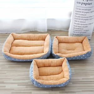 Ventes en gros de lits pour chiens et chats en peluche imprimés personnalisés, anti-anxiété, carrés - Product Image 3