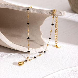 Pulsera de Corazón de Cristal Negro en Acero Inoxidable Chapado en Oro de 18K, Joyería de Oro para Mujer, Fabricante de Joyería - Product Image 3