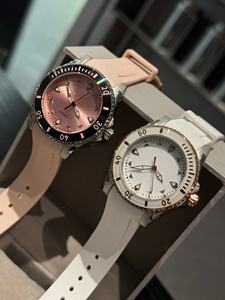 Ispirato ai <span class=keywords><strong>Classici</strong></span>, con Stili Tradizionali e Prestazioni Superiori, Vibrante e Dinamico ma che Emana un Fascino Elegante - Product Image 6