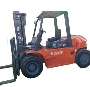 Chariot élévateur à palettes diesel Heli CPCD30 H2000 7 tonnes avec moteur Isuzu, transmission 4x4, terrain accidenté, modèle 2023, garantie 1 an, d'occasion - Product Image 1