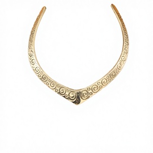 Collier ras du cou en forme de V à motif floral, en laiton, style bohème minimaliste avec perles d'imitation pour femme, idée cadeau pour anniversaire et mariage - Product Image 2