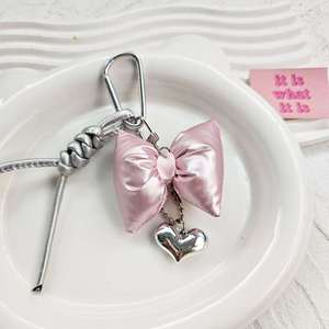 Llavero coreano de cuero con lazo rosa plateado, amuleto versátil para bolso, decoración colgante, regalo de moda - Product Image 5