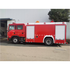 Camión de Bomberos HOWO Nuevo 4x2 con Tanque de Polvo Seco, Capacidad de 7001-10000L, Transmisión Manual, 251-350hp, Euro 3 - Product Image 1