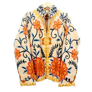 Veste d'hiver artisanale en coton brodé et gaufré, style vintage Cotrise, écologique, respirante, séchage rapide, doublée, col mandarin - Product Image 1