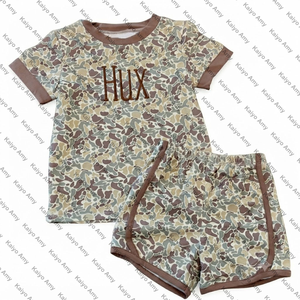 Completo Coordinato Personalizzato con Stampa Mimetica per Fratellino, Set Corto per Bambino Personalizzato, Tutina Oversize per Neonato - Product Image 2