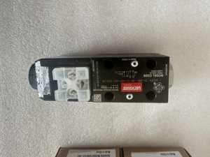 อะไหล่ไฮดรอลิก DG4V-3-2BL-M-U-H7-69-EN124 มอเตอร์ไฮดรอลิก ปั๊ม - Product Image 4