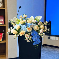 Décorations florales artificielles faites à la main, podiums professionnels, plateformes présidentielles, pupitres d'animateur, arrangements suspendus, fleurs en soie