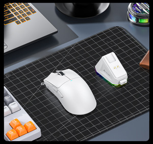 Attack Shark X11 PAW3311 Sensor 3 Modo BT <span class=keywords><strong>Fio</strong></span> 2.4G RGB <span class=keywords><strong>Mouse</strong></span> para jogos com base de carregamento - Product Image 4