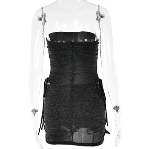 Vestido ajustado sin tirantes con lentejuelas y falda corta con cordón y aberturas, ideal para discoteca - Product Image 5