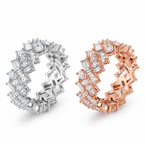 Anello di Lusso con Pavé per Donne, Elegante Gioiello da Dito alla Moda - Product Image 1