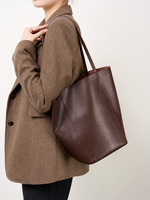 Sac fourre-tout en cuir de vachette Niche avec logo personnalisé, seau de grande capacité en cuir pour femmes nouvelle main à épaule unique haut de gamme