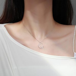 Collar con Colgante de Luna con Cristales Incrustados Brillantes de Moda para Mujer, Joyería Delicada y Lujosa para Banquetes de Boda - Product Image 2