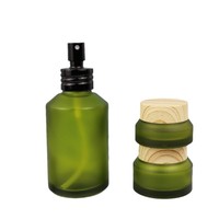Set Botol Krim Kaca Hijau Frosting dengan Tutup Kayu Bambu, Kemasan Semprot Kabut, Logo Custom