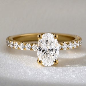 Anillo <span class=keywords><strong>de</strong></span> compromiso, boda o eternidad <span class=keywords><strong>de</strong></span> <span class=keywords><strong>oro</strong></span> <span class=keywords><strong>de</strong></span> 10k, 14k, 18k con diamante cultivado en laboratorio VVS CVD certificado por IGI, corte ovalado y pavé, con baño <span class=keywords><strong>de</strong></span> rodio. - Product Image 1