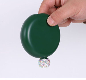 Frasco redondeado con tapa de cristal de licor de diamante, Petaca portátil con purpurina ostentosa de acero inoxidable 304, Petaca redonda de 5oz para mujer - Product Image 3