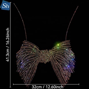 Motivo di Lusso con Strass Termoadesivi a Collo a V per Abito da Sposa, Elegante Collo in Cristallo Blu, Applicazione Termoadesiva, Vendita all'Ingrosso dalla Fabbrica - Product Image 2