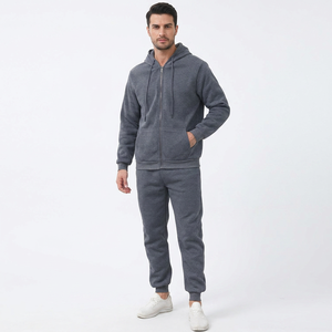Conjunto Deportivo de Felpa Francesa de 500 g/m² para Hombre, Sudadera con Capucha y Pantalones Jogger, Logotipo en Relieve, Color Negro Sólido - Product Image 1