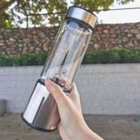 Vente en gros de mini-mixeurs multifonctionnels rechargeables pour appareils de cuisine intelligents 3,7 V, machine à milkshake, brise-glace, centrifugeuses, mélangeurs