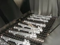 Machine de sablage à bande maillée QWD, équipement de sablage à billes d'acier pour le nettoyage de surface, le détartrage et l'ébavurage