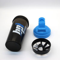 Conception créative Gourde Personnalisable Deau Bouteille d'eau 500ml 700ml Sans Bpa en plastique Gym Protein Shaker Tasse avec mélangeur