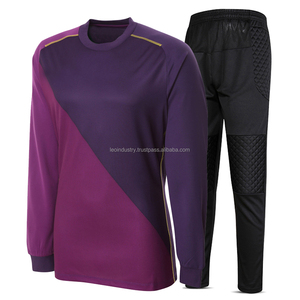Professional Soccer Goalkeeper Uniform Set 100% Cotton Eco-Friendly Moisture-Wicking Customized Colors Logo Printing - Product Image 4