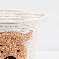 Panier en corde de coton blanc avec chaussettes autocollantes pour veaux animaux Poubelle de rangement de bureau en polyester tissé pour vêtements pour enfants Articles pour bébés
