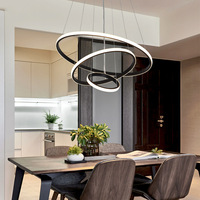 Décoration suspendue simple, anneaux circulaires en acrylique doré, lustre moderne de luxe à LED