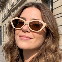 Lunettes de soleil œil de chat géométriques, monture hexagonale, style rétro tendance, verres étroits vintage, pour femme, mode urbaine, vente en gros, logo personnalisé