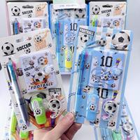 Set de Papelería con Diseño de Fútbol, Modelo SYC-5051342, con Cuaderno A7, Bolígrafo, Grapadora, Cinta Adhesiva y Tijeras, Edición Mundial 2026
