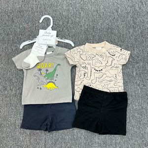Ensemble de 5 pièces pour nouveau-né, haut à manches courtes et short à motifs assortis, tenue d'été avec accessoires assortis - Product Image 4