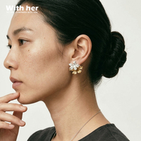 Boucles d'oreilles clous classiques sculptées ovales à deux couches Withher, en laiton plaqué or blanc, hypoallergéniques, bijoux minimalistes pour femmes, vente en gros