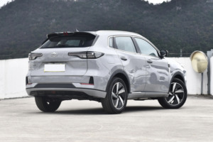 Miglior prezzo 2025 Changan Qiyuan Q05 veicolo elettrico Plug-in 5 porte 5 posti <span class=keywords><strong>auto</strong></span> compatte nuova energia per la vendita - Product Image 4