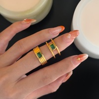 Dazan New HOT INS Trendy 18k PVD Plaqué Or Acier Inoxydable Vintage Poli Carré Vert Zircon Minuscule Double Dame Anneau