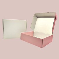 Logo personnalisé imprimé serrure d'oreille en carton ondulé boîte d'expédition postale en relief avec des matériaux recyclés