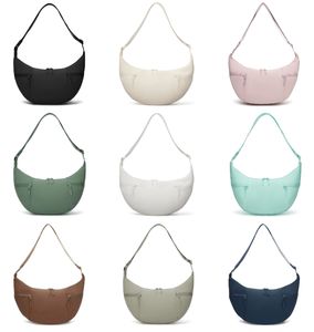 Sg0589 טרנדי חדש נגד גניבות תיק קרוסדרסינג לנשים תיק כלב עבור keychs טלפון מיני חצי ירח - Product Image 6