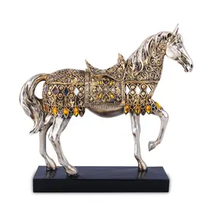 Figuritas Modernas Decorativas de resina, estatua de caballo, escultura, ornamento para decoración del hogar, regalos artesanales