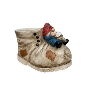 Figura Decorativa de Gnomo Retro Hecha a Mano, Ecológica, de Resina, con Cabeza Grande, Forma Irregular, Adorable Elfo, Personaje de Película o TV, Portaplumas - Product Image 1