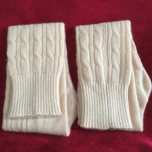 Precio al por mayor 100% sombrero de punto de Cachemira para mujer invierno cálido estilo de imagen tela común accesorios de bordado a mano - Product Image 5