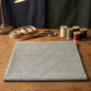 Tissu en polyester mélangé 100% à tissage uni avec revêtement transparent W R PA, résistant à l'eau, largeur 57, 172 GSM, tissu enduit - Product Image 1