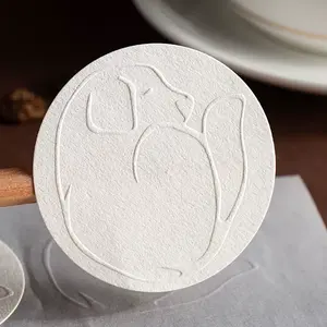 Autocollants en papier d'impression en relief avec logo personnalisé autocollants d'étanchéité en trois dimensions pour l'emballage avec votre propre conception